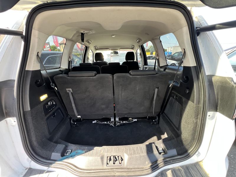 Ford Galaxy 2.0TDCi AUTOMAT  7MÍST  TAŽNÉ - fotka 33 z 54