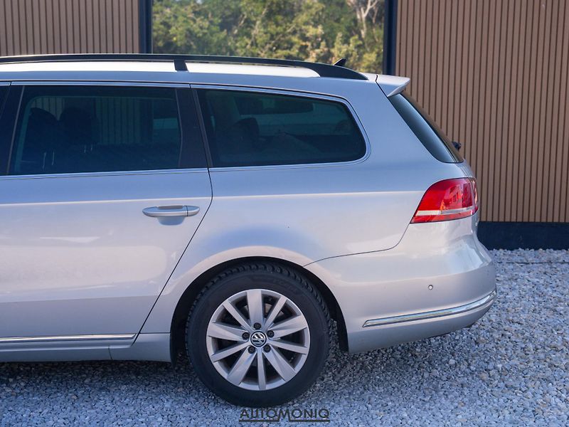 Volkswagen Passat Variant (2012) 1.6 TDI Servis, Výhrev s. - fotka 13 z 16