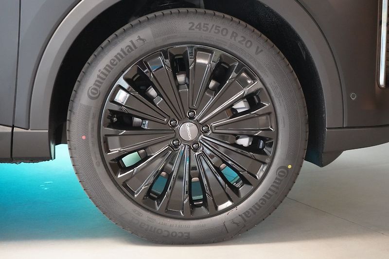 Omoda Ostatní 1.5 T-GDI 3DHT AWD PREMIUM - fotka 6 z 52