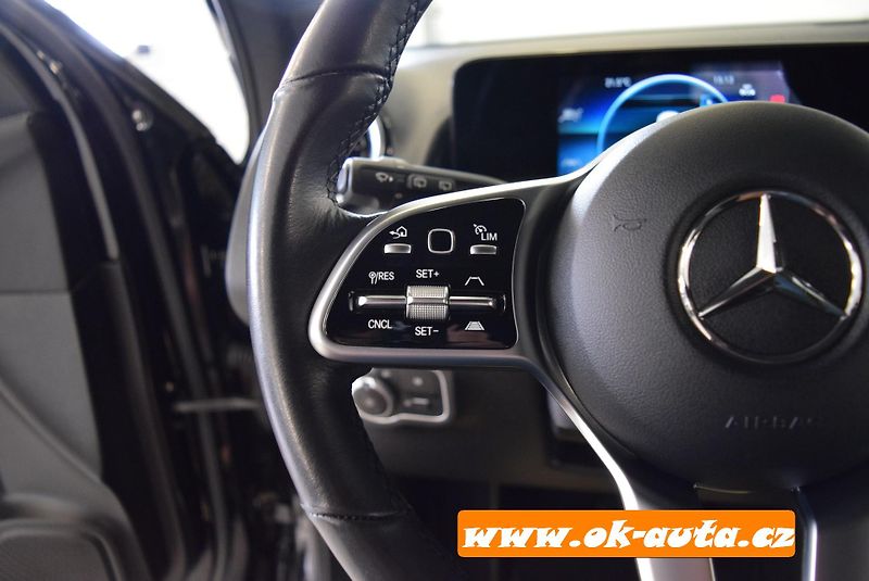 Mercedes-Benz GLB 200 D PRAVIDELNÝ SER. MER. TZ. - fotka 35 z 78