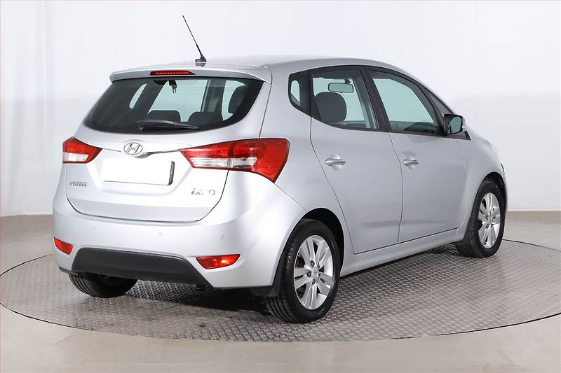 Hyundai ix20 (2011) 1.4 CVVT, Serv.kniha - fotka 5 z 17