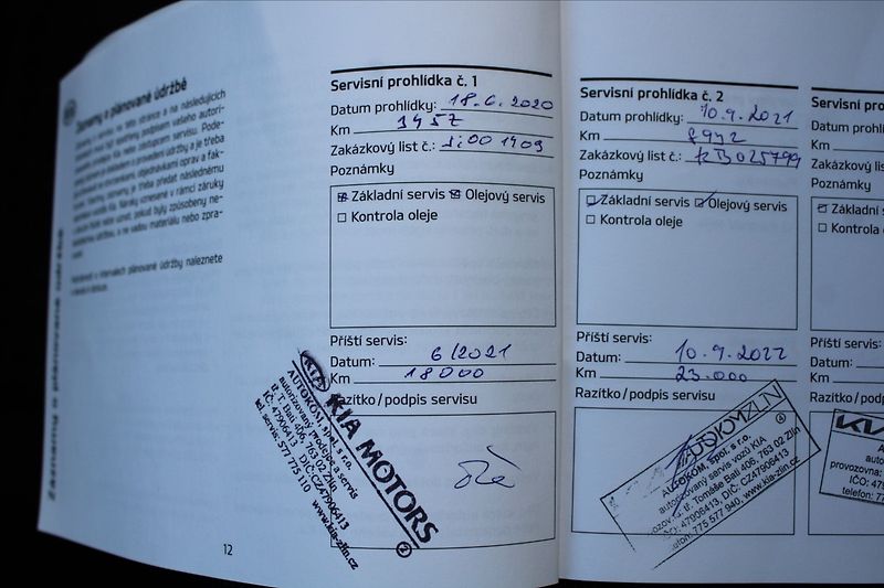Kia Stonic 1,4 i  NOVÉ V ČR,PREMIUM,34TKM - fotka 31 z 33