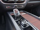 Volvo XC60 T8 AWD ULTRA BRIGHT *+ kola - náhled 25