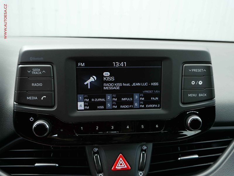 Hyundai i30 (2019) 1.6CRDi, 2.maj,ČR, AC, tempo - fotka 17 z 20