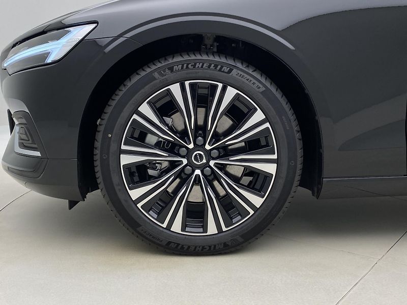 Volvo V60 (2026) B4 AUT BRIGHT PLUS - fotka 18 z 61