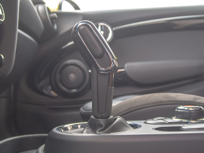 Mini Cooper (2020) ČR SE NAVI H/K – SoH 100% - fotka 41 z 64