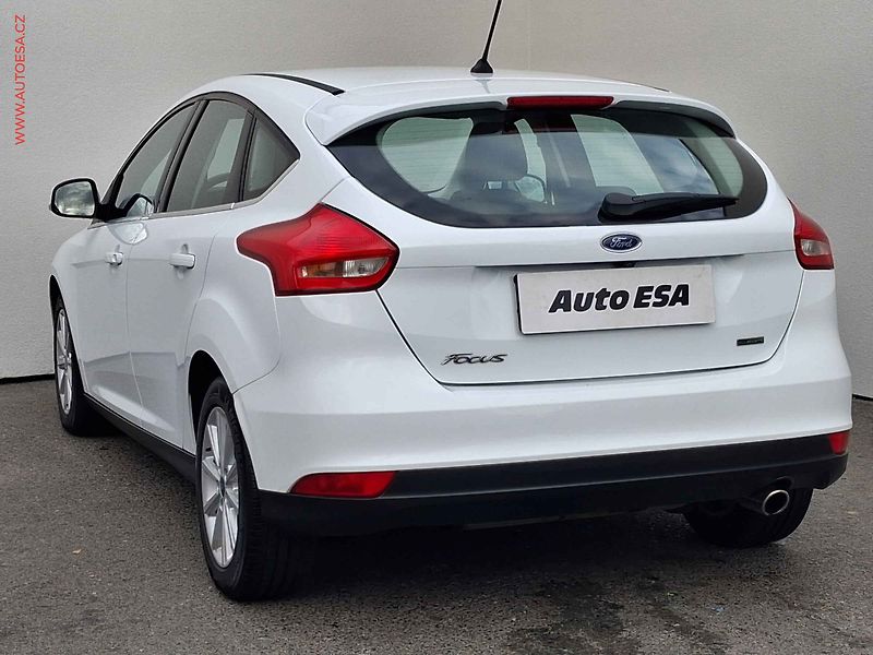 Ford Focus (2017) 1.5.EB, 1.maj,ČR, Titanium - fotka 6 z 18