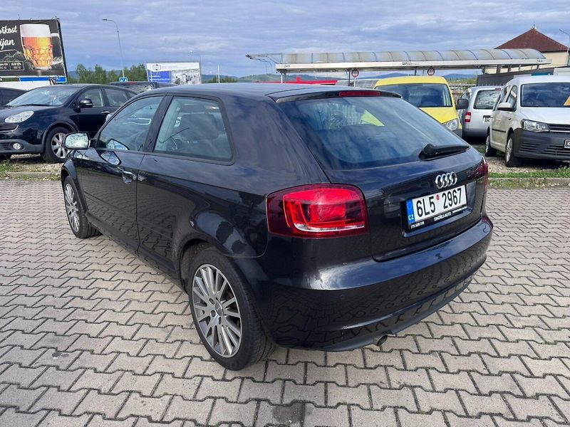 Audi A3 (2011) 2,0 TDI 103 KW 2. MAJ 2X KOLA - fotka 4 z 49