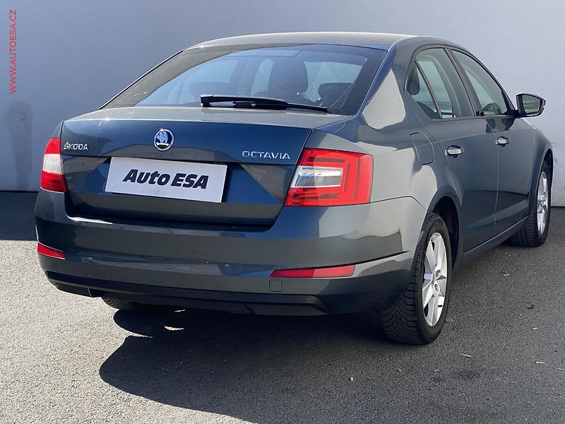 Škoda Octavia (2016) 1.6 TDi, ČR, Style, výhřev - fotka 4 z 15