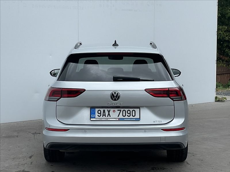 Volkswagen Golf Variant 1,5 eTSI DSG Life KESSY+Kamera - fotka 22 z 23