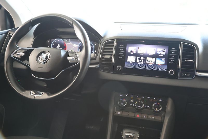 Škoda Karoq (2023) 2.0TDI DSG LED Navi Display  - fotka 23 z 32