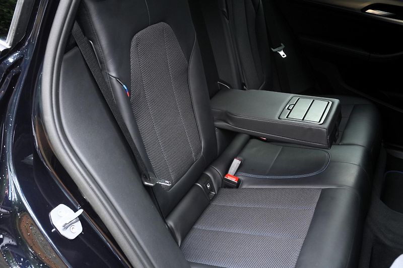 BMW X3 M40i, ČR, Tažné, Harman, ACC - fotka 37 z 39