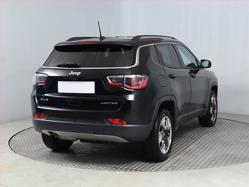 Jeep Compass (2019) 2.0 MultiJet, 4X4, Automat - fotka 5 z 20