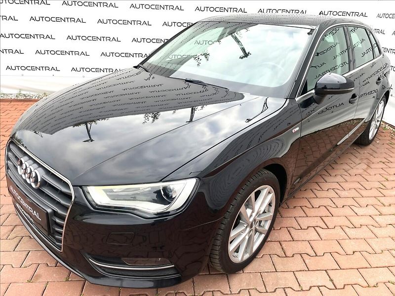 Audi A3 1,4 TFSI  S-line 90kw, Navi , - fotka 7 z 24