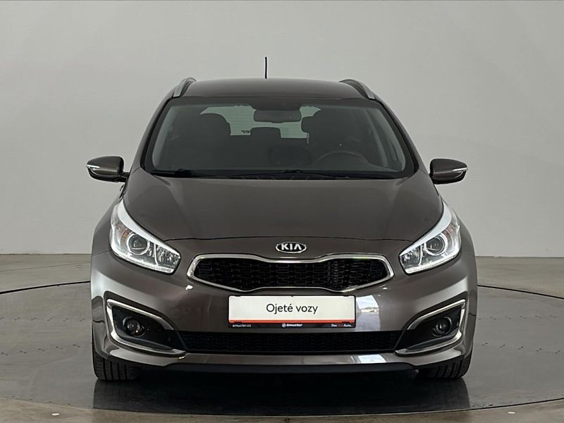 Kia Ceed Exclusive DCT - fotka 4 z 27