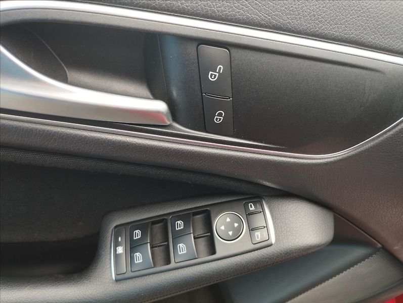 Mercedes-Benz Třídy A CDi 66KW AUTOMAT   1,5 - fotka 15 z 16