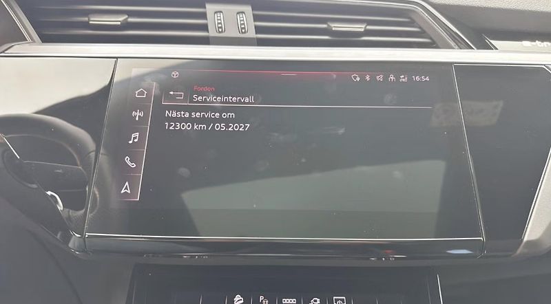 Audi Q8 e-tron 55 Q 360k Pano Tažné Matrix  - fotka 24 z 25