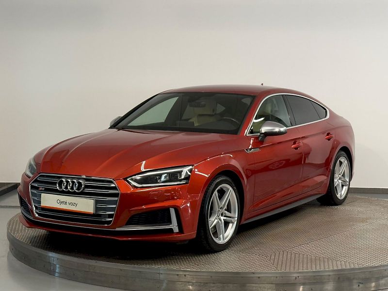 Audi S5 (2017) EXCLUSIVE 3.0TFSI 260kW CZ - fotka 33 z 50