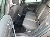 Volkswagen Golf (2018) 1.5 TSi, Join, panor - náhled 10