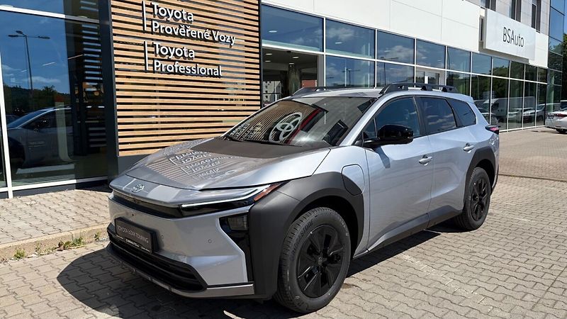 Toyota bZ4X Touring Style 74.7 kWh AWD - fotka 1 z 18