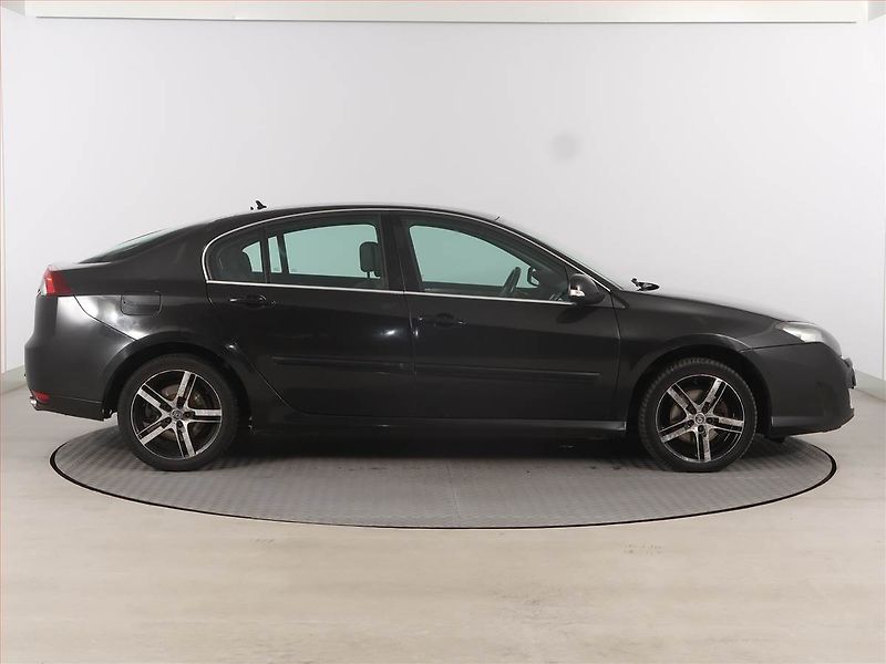 Renault Laguna (2010) 2.0 dCi, po STK, Klima - fotka 6 z 15