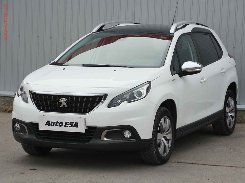 Peugeot 2008 (2018) 1.2PT, AC, park.asist - fotka 3 z 21