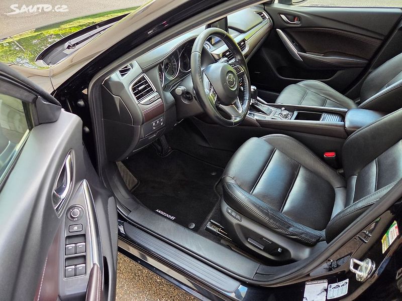 Mazda 6 (2015) 2.2D Aut.4x4 - 2.maj nové ČR - fotka 21 z 42