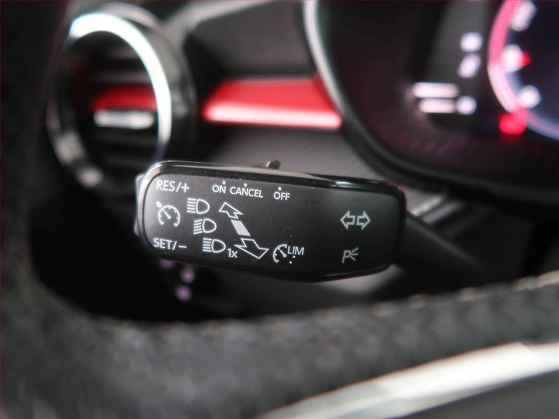 Škoda Fabia (2023) Monte Carlo 1.0 TSI - fotka 19 z 20