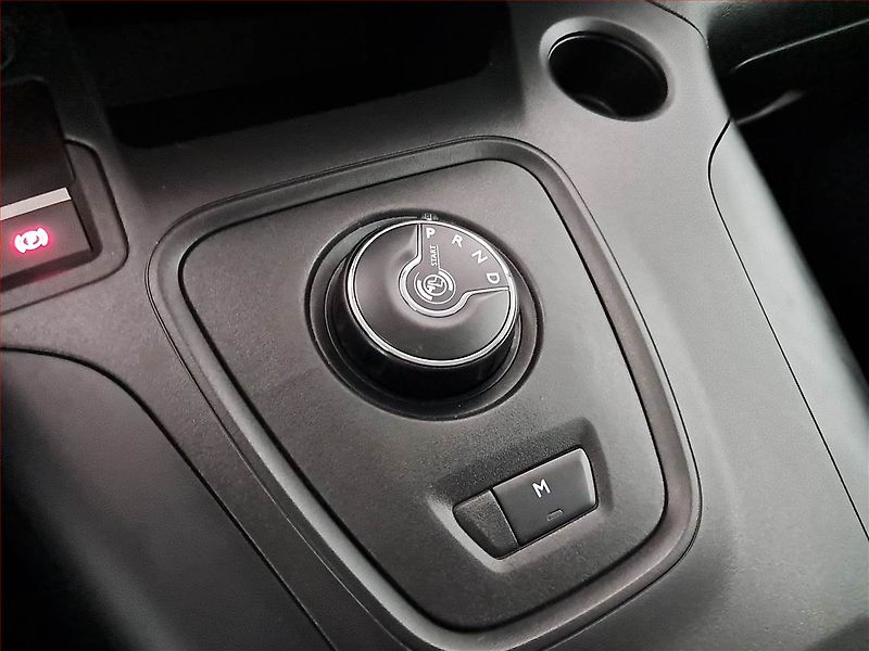 Citroën Berlingo (2020) Feel 1.2 PureTech, 5Míst, ČR - fotka 13 z 16