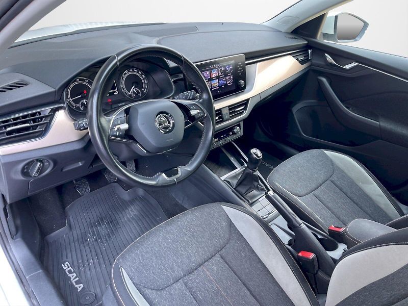 Škoda Scala (2020) 1.0 TSI 85 kW Style Plus - fotka 5 z 33