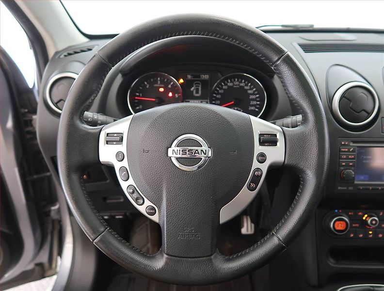 Nissan Qashqai (2010) 2.0 dCi, 4X4, Navi, Tempomat - fotka 15 z 20