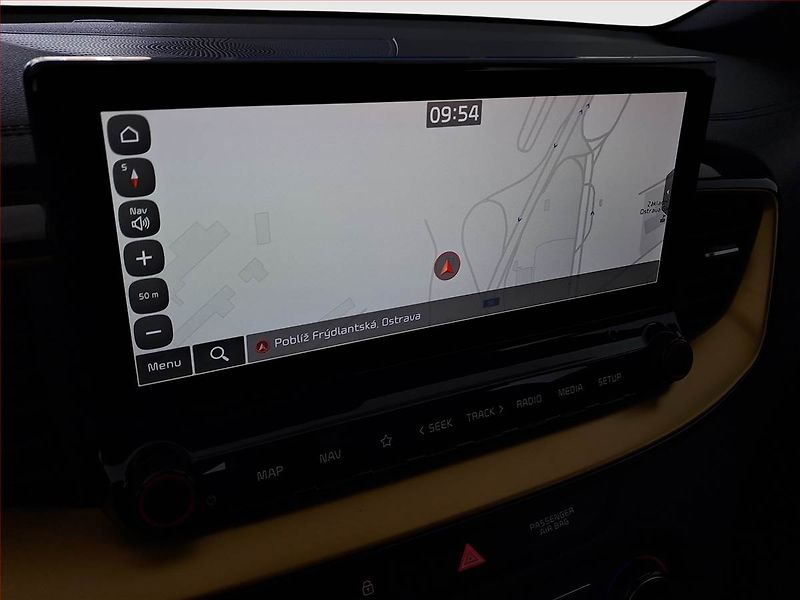 Kia XCeed (2019) 1.4 T-GDI, ČR,1.maj - fotka 13 z 19
