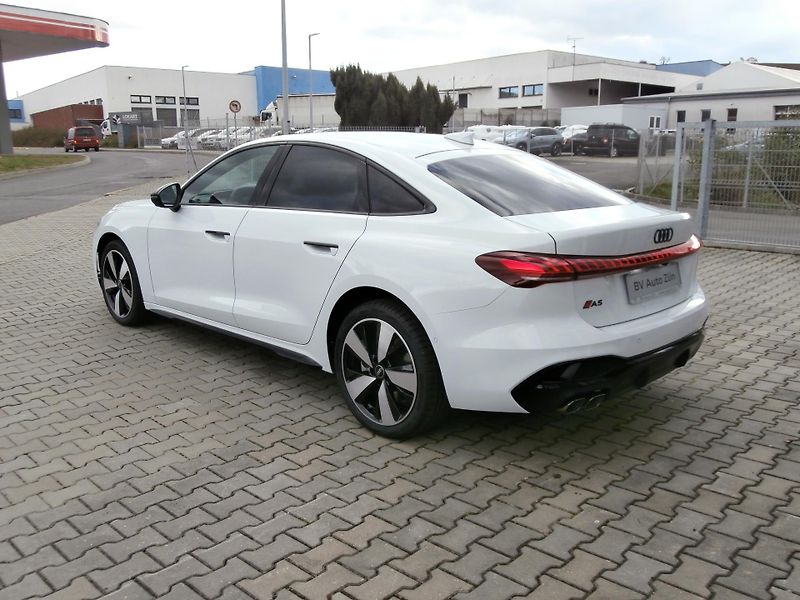 Audi A5 (2024) Limuzína TDI quattro 150kW - fotka 3 z 31