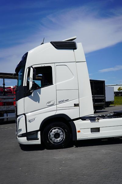 Volvo FH (2022) 500 / XL / EURO 6 / ACC / PEŁN - fotka 26 z 49