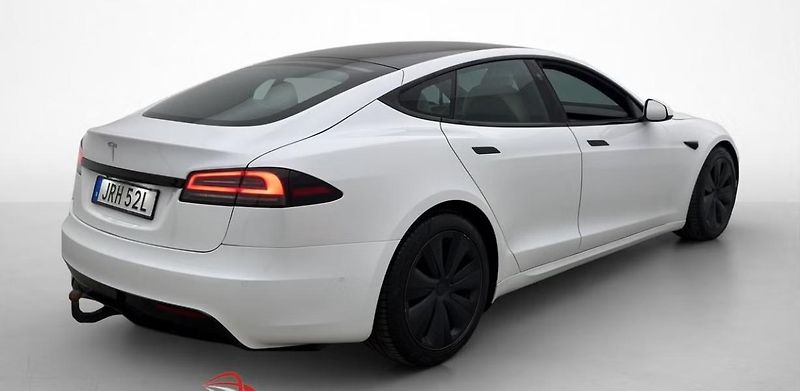 Tesla Model S LR AWD Vzduch Pano. Tažné Kam - fotka 7 z 37