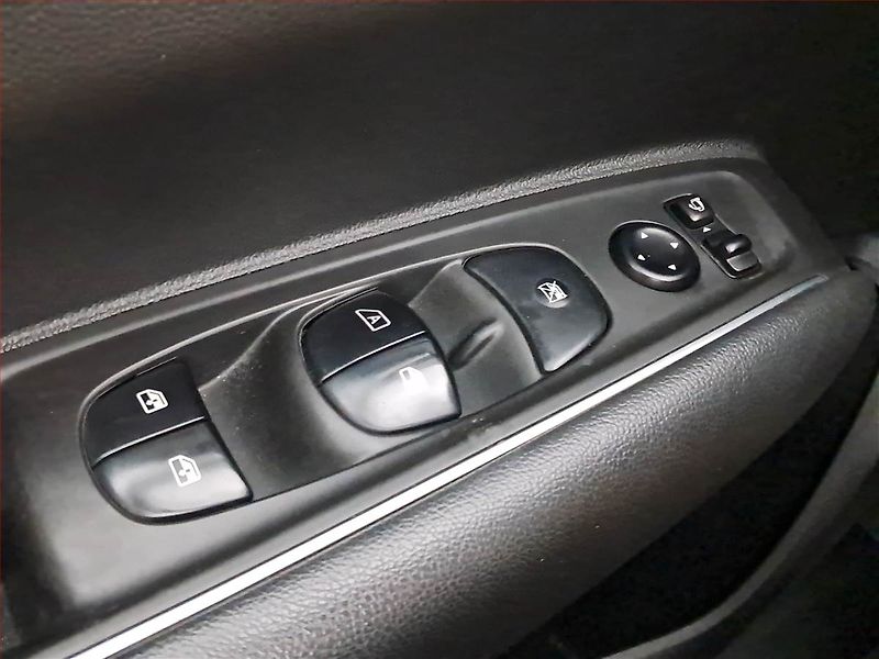 Renault Koleos (2019) 2.0 dCi, 4X4, Automat - fotka 16 z 18