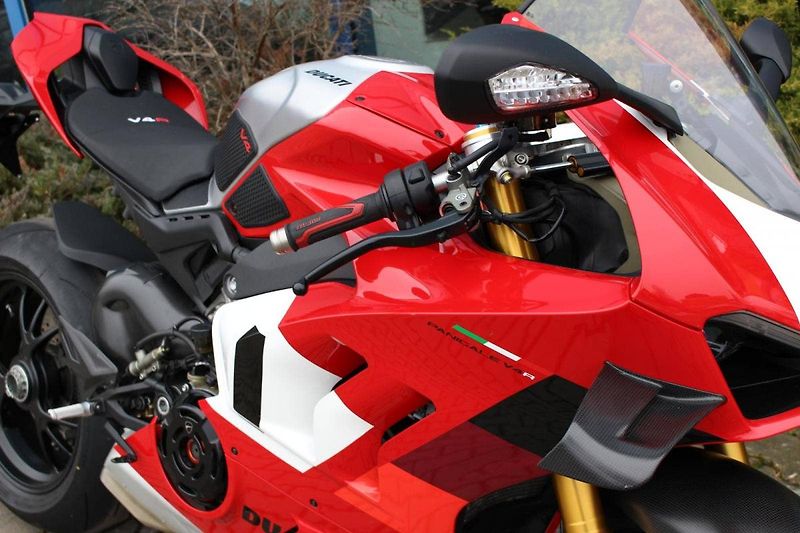 Ducati Panigale V4 R (2023) 2023 4400KM - fotka 2 z 12