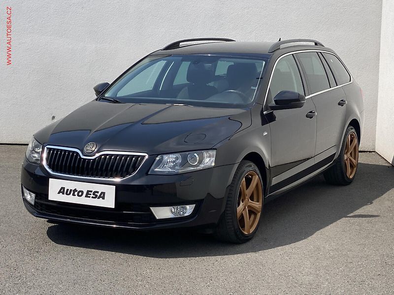 Škoda Octavia (2015) 2.0 TDi, Edition, bixen,navi - fotka 3 z 17