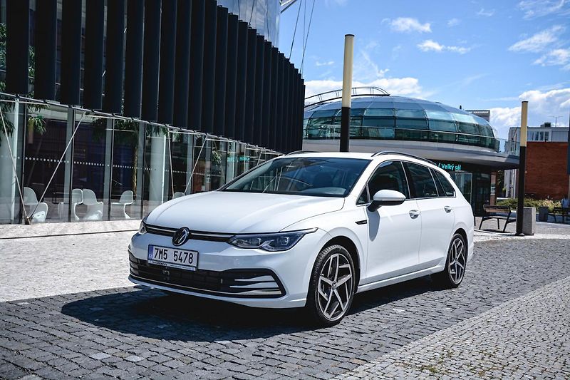 Volkswagen Golf Variant (2022) Style 1,5 eTSI 7DSG mHEV - fotka 25 z 40