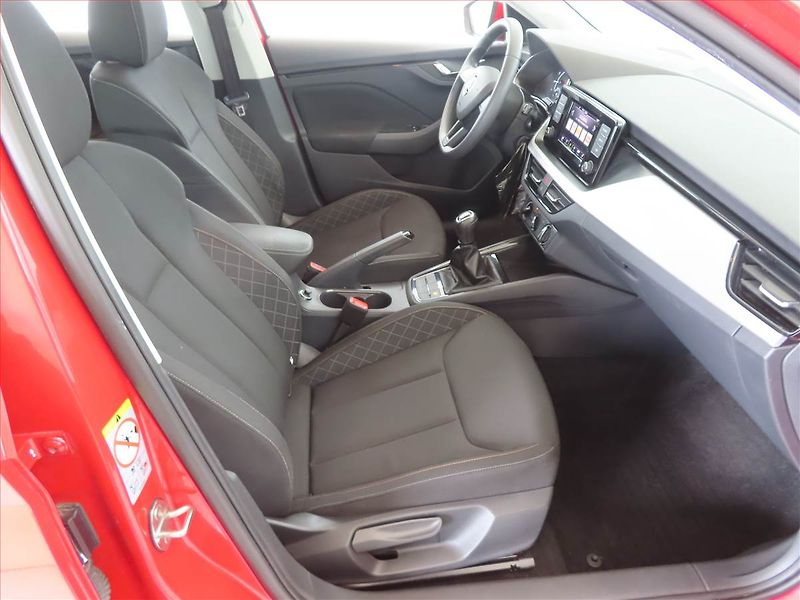 Škoda Scala (2019) 1.0 TSI, Tempomat - fotka 9 z 14