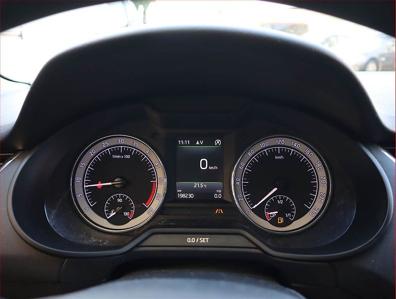 Škoda Octavia (2017) 2.0 TDI, Navi, Tempomat - fotka 11 z 18