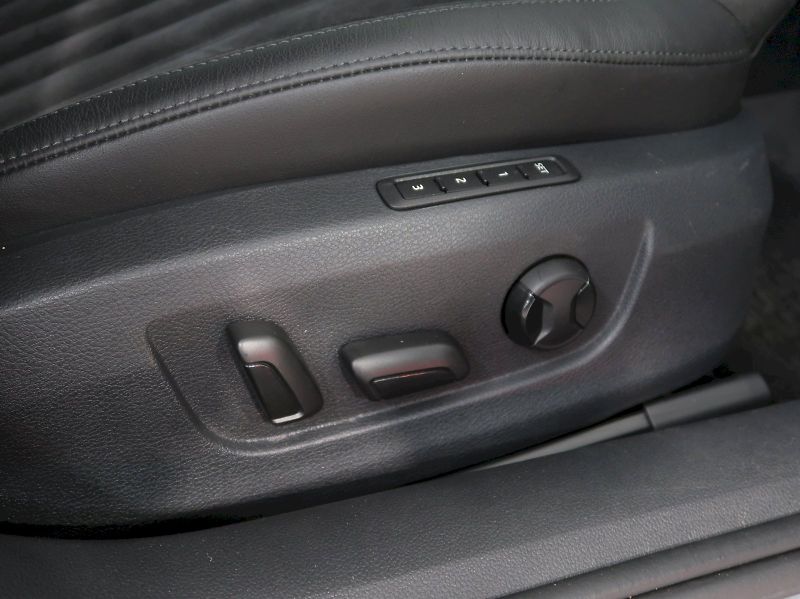 Škoda Superb (2019) STYLE 2.0TDI 140KW 4x4 DSG WEB - fotka 15 z 42
