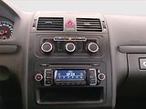 Volkswagen Touran (2013) 1.6 TDI, Serv.kniha, Tempomat - náhled 12