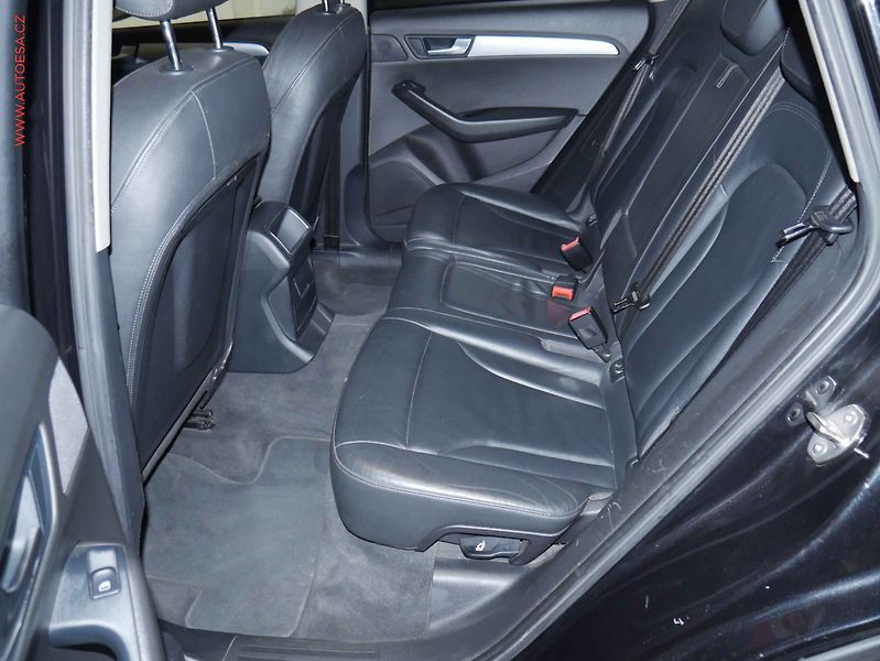 Audi Q5 (2012) 2.0 TDI, 2.maj, Kůže, AC - fotka 10 z 18