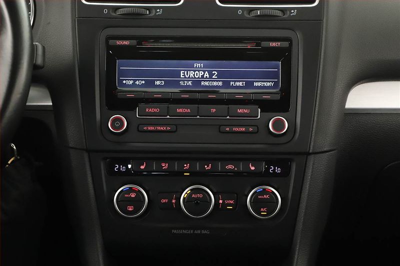 Volkswagen Golf (2014) 1.2 TSI, Tempomat - fotka 9 z 15