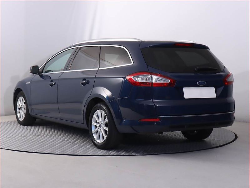 Ford Mondeo (2013) 2.0 TDCi, Automat, Navi - fotka 4 z 19