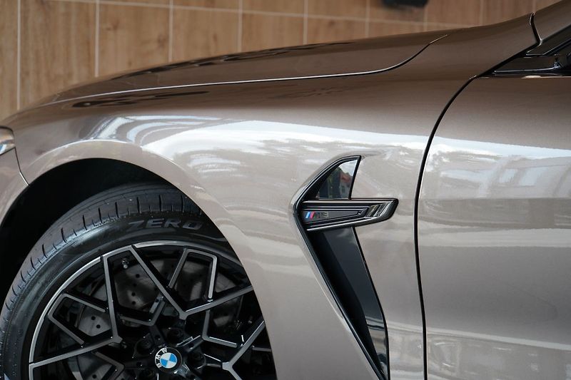 BMW M8 Competition xDrive Gran Coupé - fotka 16 z 50