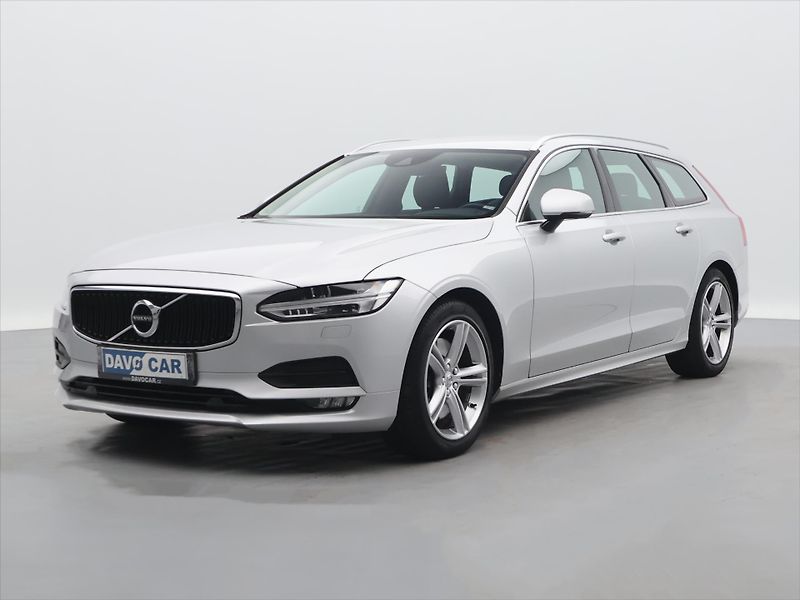Volvo V90 2,0 T5 184kW Momentum CZ DPH - fotka 2 z 36