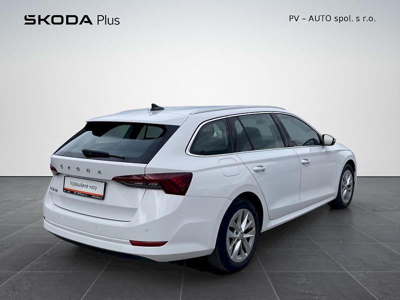 Škoda Octavia (2023) 2.0 TDI 110kW DSG Style Plus c - fotka 2 z 33
