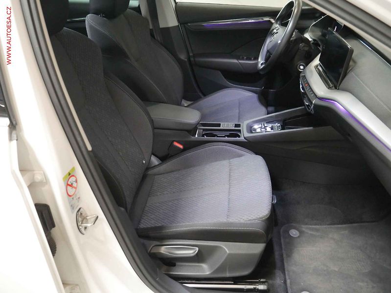 Škoda Octavia (2020) 2.0TDi, ČR, Style, DSG, LED - fotka 11 z 23